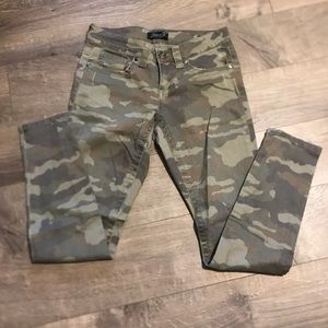 Camo Jeans